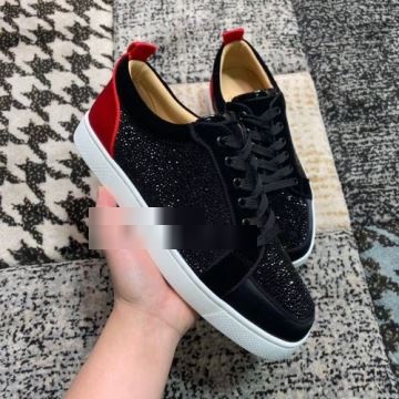 クリスチャンルブタンコピー ファッション 人気  2022 シューズ Christian Louboutinコピー チノパン 狙える優秀アイテム スニーカー 