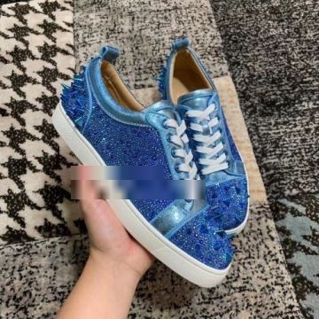 早くも完売している 2022 Christian Louboutinコピー スニーカー クリスチャンルブタンコピー 流行や季節に拘らないデザイン シューズ   