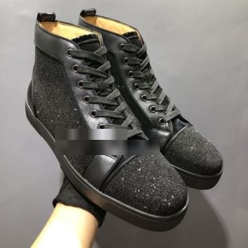 クリスチャンルブタンコピー 今話題の最新作 2022 スニーカー 極上シューズ 利便性に優れ Christian Louboutinコピー シューズ シックスタイルに活躍   