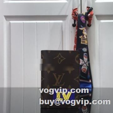 超目玉 ルイ ヴィトンブランド 偽物 通販 二つ折り財布 2022 ルイ ヴィトン LOUIS VUITTON メンズ財布 シンプルなのに存在感がバツグンです?