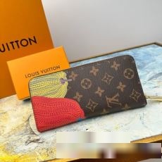 上品に着こなせ Louis Vuitton x Yayoi Kusama 長財布の収納力は抜群だが 2023 SALE開催 ルイ ヴィトンコピー ブランド 長財布 M63095 