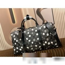 ショルダーバッグ 海外セレブ愛用 2023 LOUIS VUITTON ルイ ヴィトンブランド コピー 大容量 旅行 LV x YK Keepall 45 ボストンバッグ