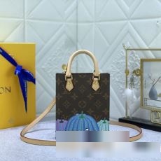 機能性?耐久性抜群 LV x YK PETIT SAC PLAT ショルダーバッグ 2023 ルイ ヴィトン LOUIS VUITTON ハンドバッグ M82112 M69442 サイクリング 通勤 通学 バッグ