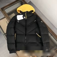 もっとも高い人気を誇る 2023秋冬 モンクレール MONCLER スーパーコピーサイト ダウンジャケット 3色可選 かっこいい ライダース 保温 ビジネス スリム