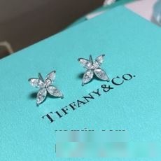 人目を惹くデザイン 2022 ティファニー Tiffany&Co ピアス イヤリング TIFFANY&COスーパーコピー 激安