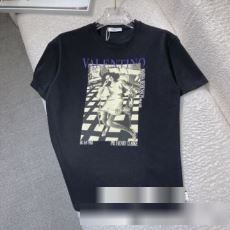 お洒落に魅せる 2022 ヴァレンティノ VALENTINO 半袖Tシャツ オリジナル 偽物ブランド