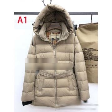 多色可選 肌触りのいい ベルトづき バーバリーコピー BURBERRYコピー 着痩せ効果もある ダウンジャケット 2022 