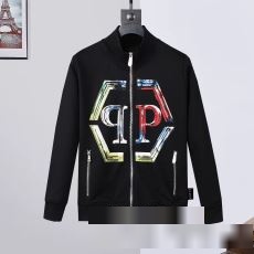 大人の個性を フィリッププレインブランド 偽物 通販 2023秋冬 PHILIPP PLEIN ブルゾン 防寒具としての機能もバッチリ