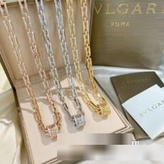 2022秋冬 海外セレブ定番愛用 ブルガリ BVLGARI ネックレス スーパーコピー ペンダントトップ 3色可選 ブランド おしゃれ ギフト