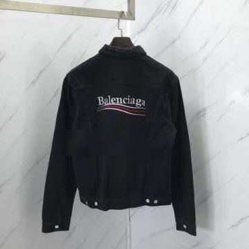 バレンシアガコピー デニムジャケット シックスタイルに活躍 2022 BALENCIAGAコピー トップス 人目を惹くデザイン 