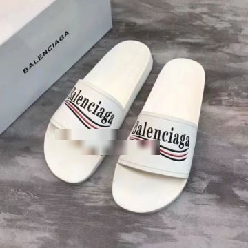 2022 軽量で疲れにくい 争奪戦必至 バレンシアガコピー  BALENCIAGAコピー 2色可選  スリッパ  