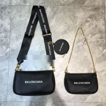 2022 バレンシアガコピー  確定となる上品 斜め掛けバッグ 柔軟 BALENCIAGAコピー 争奪戦必至  