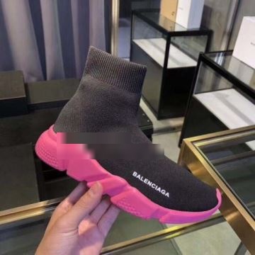 バレンシアガコピー スニーカー 2022 ナチュラルな素材感 BALENCIAGAコピー 愛らしさ抜群！