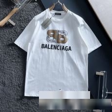 コピーブランドN品激安通販 2023春夏 著名人の着用 バレンシアガ BALENCIAGA 半袖Tシャツ 2色可選