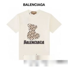 コピーブランド 2023春夏 人気定番爆買い バレンシアガ BALENCIAGA 細身のシルエット 半袖Tシャツ 2色可選 人目を惹くデザイン