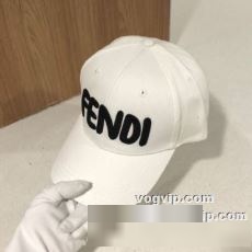 コピーブランド 海外セレブ愛用 2022秋冬 フェンディ FENDI キャップ 帽子 4色可選 紫外線防止 誰が被っても頭の形がキレイに見える、美シルエットを追求しました