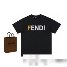 コピー ブランド 一番人気の新作はこれ 縦には伸びにくい フェンディ FENDI 2023新款 半袖Tシャツ 2色可選