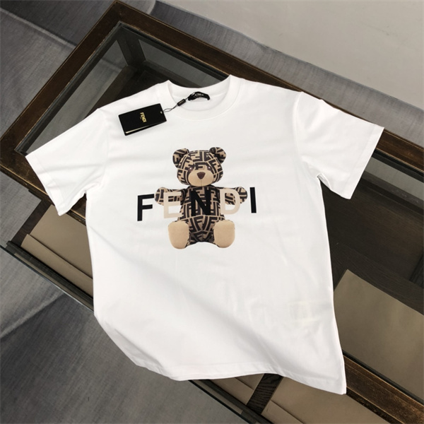 フェンディ スーパーコピー Ｔシャツ 100%コットン 通気性 男女兼用 熊 縫ぐるみ FENDI