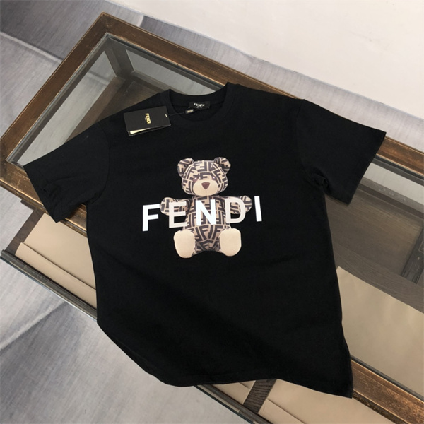 フェンディ スーパーコピー Ｔシャツ 100%コットン 通気性 男女兼用 熊 縫ぐるみ FENDI