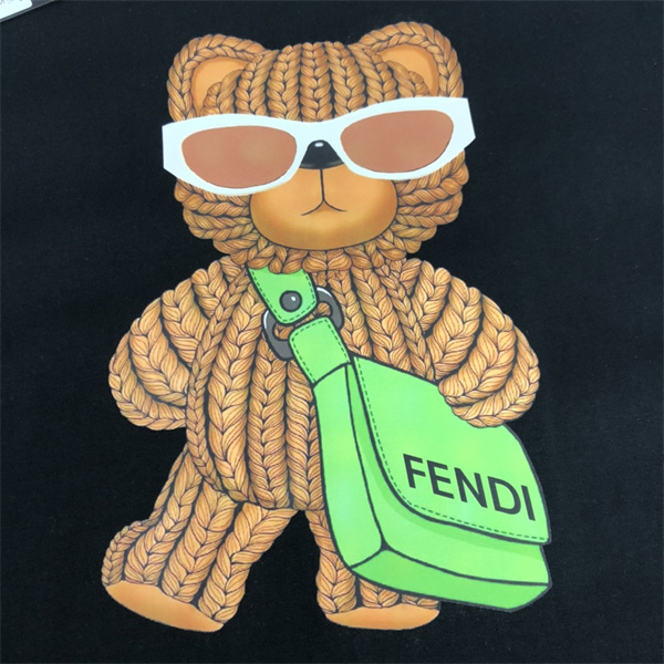 FENDI 偽物 Ｔシャツ 熊 クマ 縫ぐるみ ロゴ プリント かわいい 100%コットン フェンディ