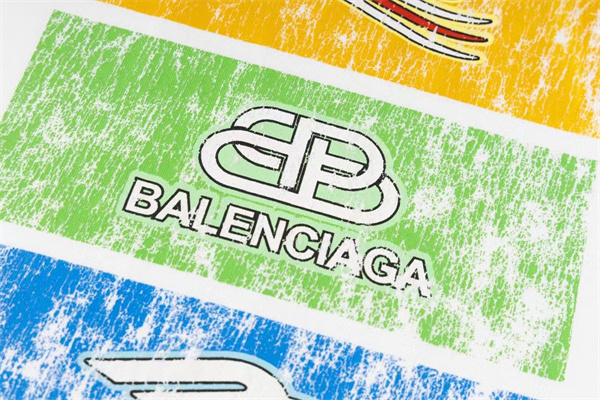 2024春の雰囲気 BALENCIAGA コピー Ｔシャツ ロゴ プリント 純綿生地 ユニセックス バレンシアガ