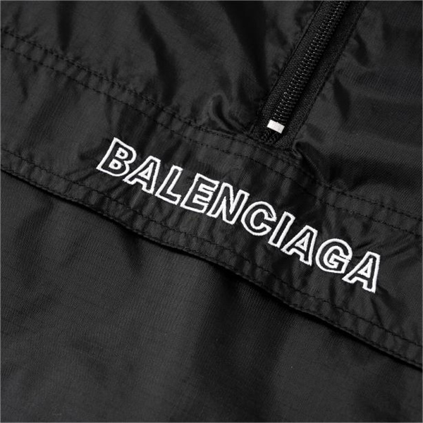 バレンシアガ コピー ジャケット フロントジップ 引き出し式のフード ナイロン 刺繡ロゴ BALENCIAGA