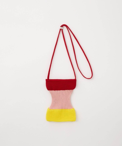 CFCLの新作ニットバッグ「STRATA」にパルコ限定カラー、イエロー&ネイビーのA4トートなどコピー CFCLの新作ニットバッグ「STRATA」にパルコ限定カラー、イエロー&ネイビーのA4トートなどコピー